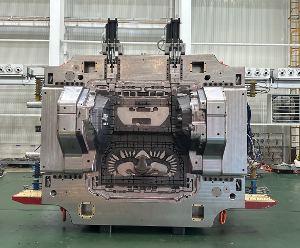 年产400套复杂精密压铸模具。